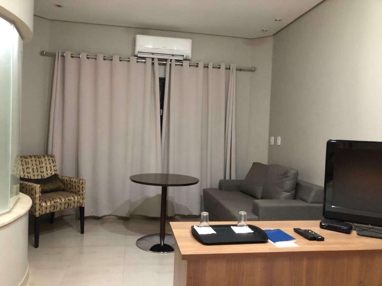 Cast Comfort Hotel Paranaíba المظهر الخارجي الصورة